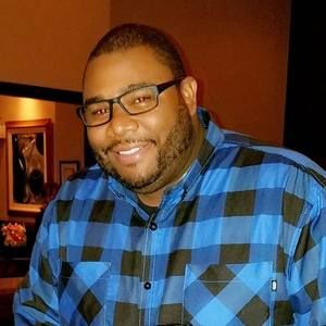 Meet your Posher, Amalio